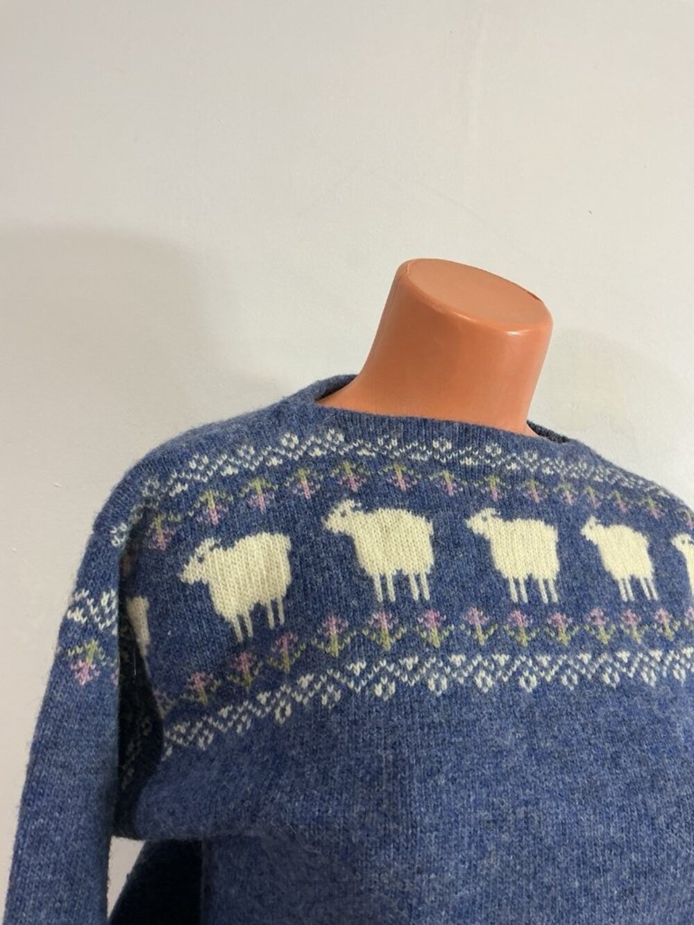 Vintage 80's Wool Sweater Black Sheep Made USA Womens Medium - Picture 6 of 6